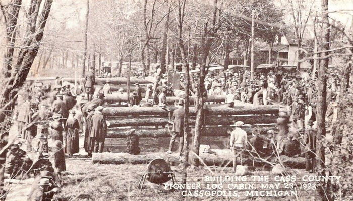 Pioneer Log Cabin Museum (Halfway House Museum, Pioneer Log Cabin) - Historical Photo (newer photo)